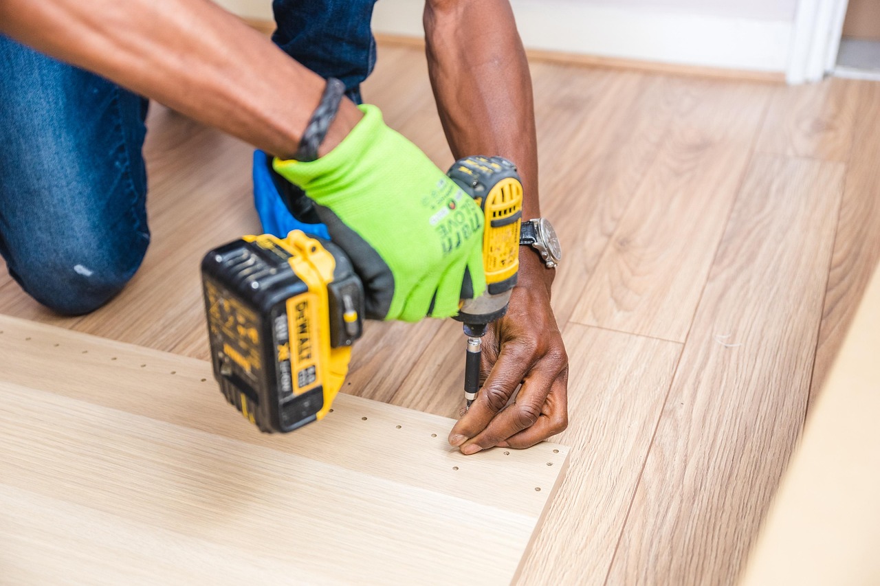 Handyman, furniture assembly, drill — Do It Yourself and Remodeling Ideas