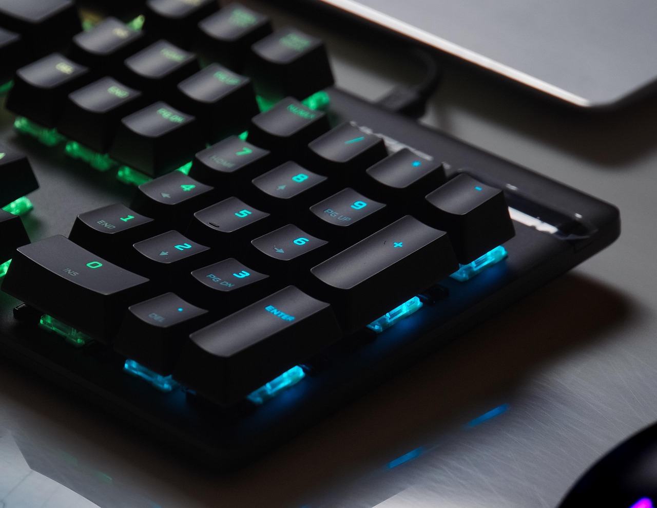 Keyboard, mechanical, game — Exploring the Unique Features of Evolution Baccarat
