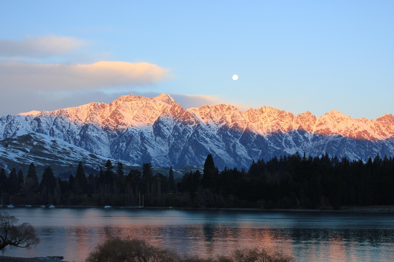 Queenstown, new zealand, lakeside — How To Build An Immortal Server For Minecraft