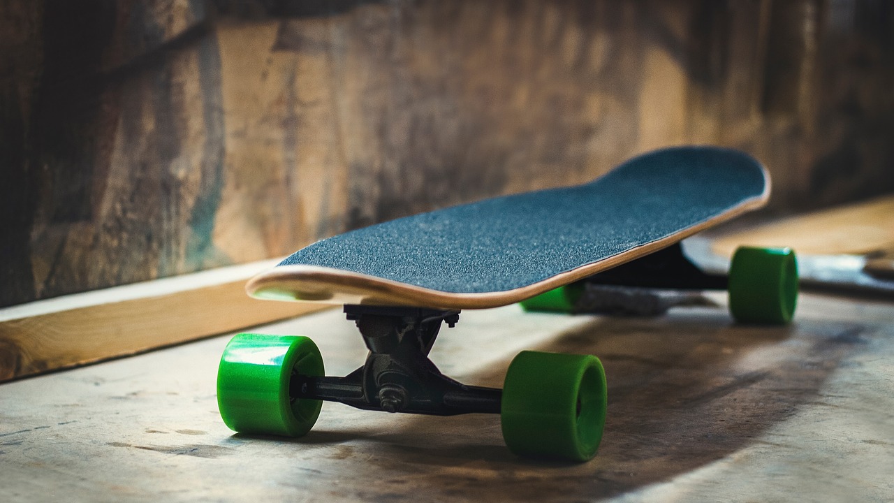 Skateboard, games, sports — Tips for betting on football