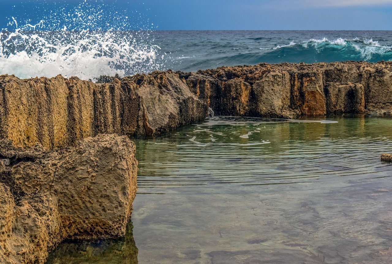 Rocks, waves, splash — What are the benefits of Shrooms or magic mushrooms?